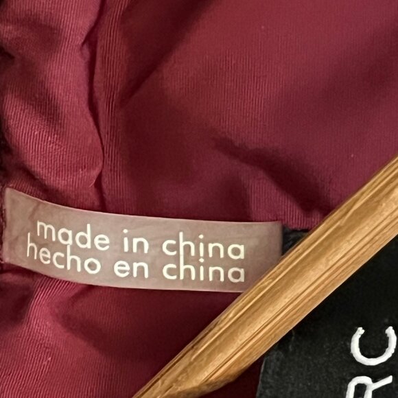 Andrew Marc Womens Puffer Vest Small Burgandy/Black Padded Sleeveless Jacket Zip - Picture 10 of 12